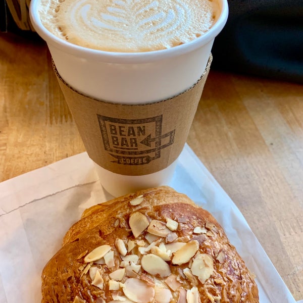 They make their own vanilla bean syrup: good Vanilla Bean Latte. Their almond croissant was more of a brioche. Much heavier than what I prefer: No light crunch throughout.