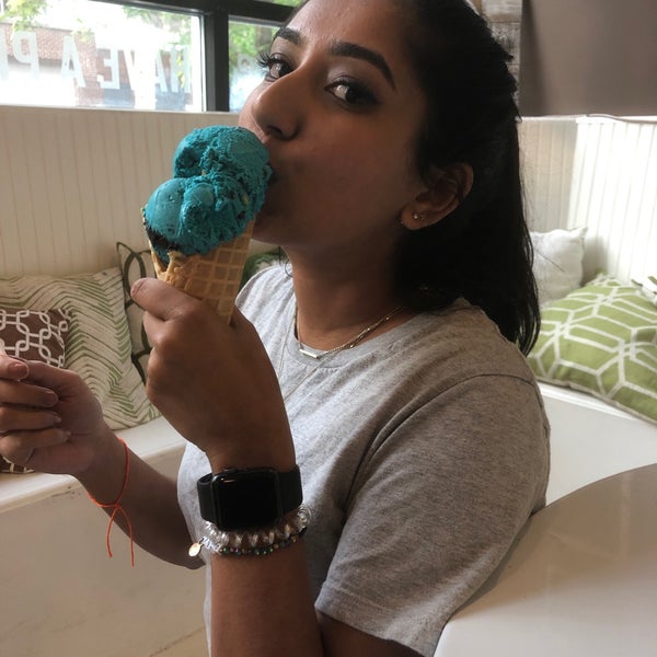 5/31/2019 tarihinde Shivam P.ziyaretçi tarafından Cone Gourmet Ice Cream'de çekilen fotoğraf