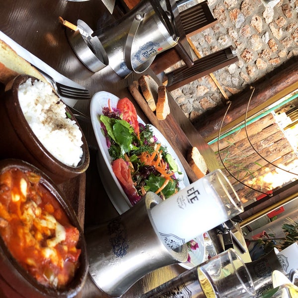 6/17/2018 tarihinde Ecem Ada B.ziyaretçi tarafından Restaurant Bay Efetto'de çekilen fotoğraf