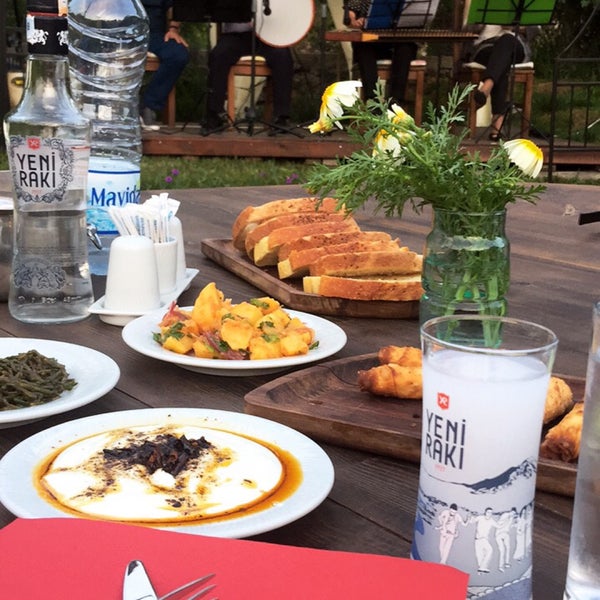 4/30/2017 tarihinde Ecem Ada B.ziyaretçi tarafından Restaurant Bay Efetto'de çekilen fotoğraf