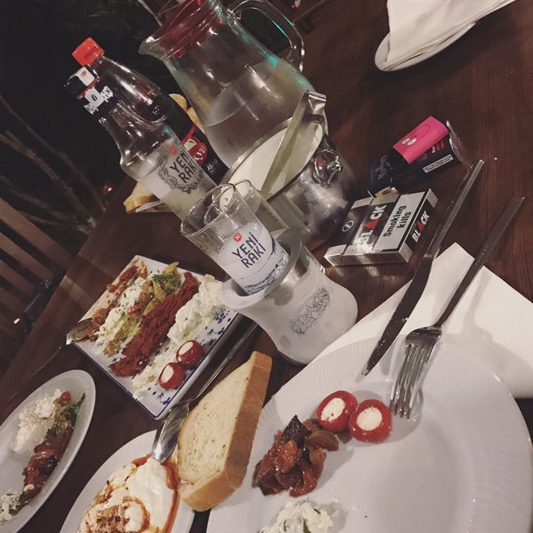 10/2/2017 tarihinde Ecem Ada B.ziyaretçi tarafından Restaurant Bay Efetto'de çekilen fotoğraf