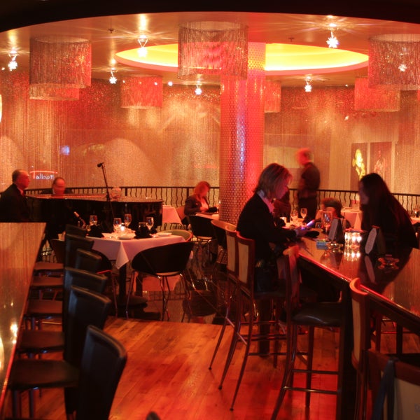 9/11/2015にBobby&#39;s Restaurant and LoungeがBobby&#39;s Restaurant and Loungeで撮った写真