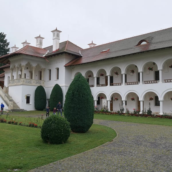 Photos At ManÄƒstirea SambÄƒta De Sus Constantin Brancoveanu Monastery