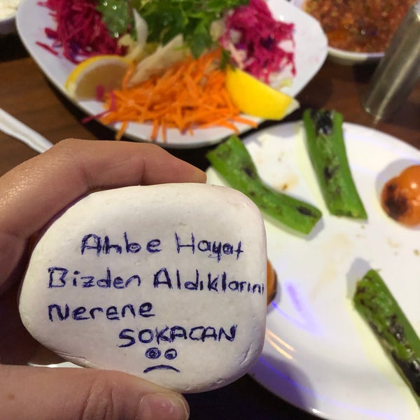 1/20/2020 tarihinde Aleyna R.ziyaretçi tarafından Şanlıurfa İskender Kebap Restaurant'de çekilen fotoğraf