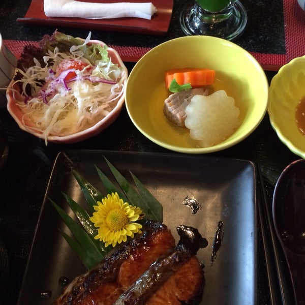 Foto diambil di Kissho 吉祥 Japanese Restaurant oleh Linh Bau pada 3/3/2014