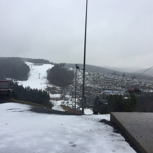 Foto scattata a Skiliftkarussell Winterberg da Sabien v. il 1/3/2018