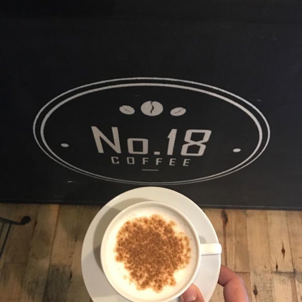 Foto tirada no(a) No.18 Coffee por Birgül em 1/18/2019