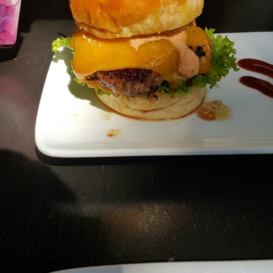 Very good burger :-)