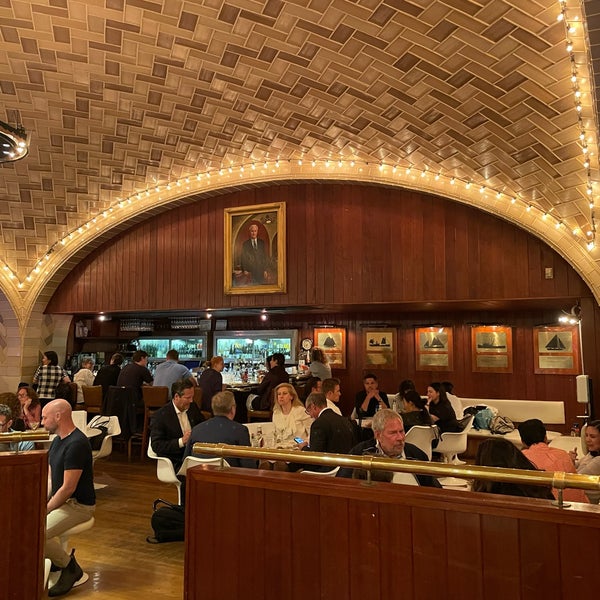 6/22/2022 tarihinde Danny S.ziyaretçi tarafından Grand Central Oyster Bar'de çekilen fotoğraf