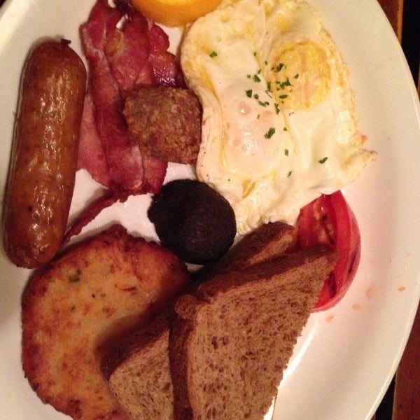 Irish breakfast was designed to cure a hangover and available until 2:00 PM! Recommended to all!