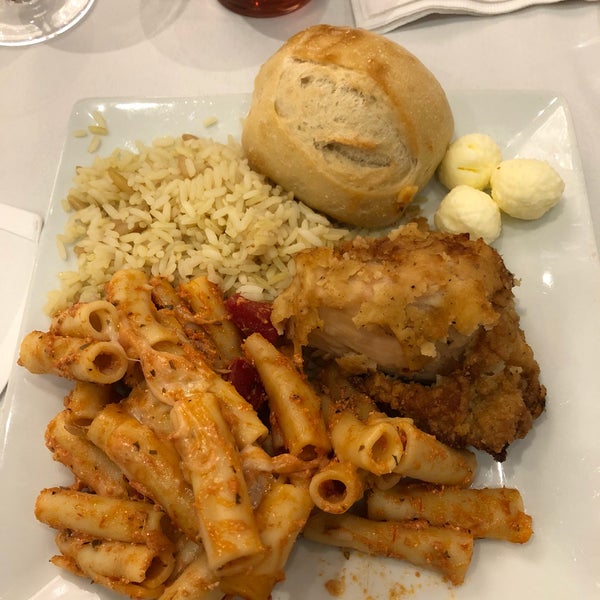 Attending a workshop and then a dinner buffet afterwards. Ice cold ziti, dry rice and decent fried chicken. Best thing was the usual roll and butter. Going downhill time after time there.