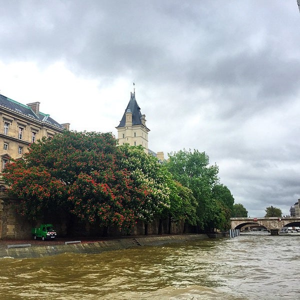 Foto diambil di La Conserverie oleh Катя Х. pada 5/3/2015