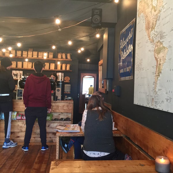 2/4/2017 tarihinde noel t.ziyaretçi tarafından Shoe Lane Coffee'de çekilen fotoğraf