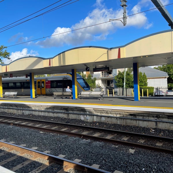Indooroopilly Railway Station Rail Station in Indooroopilly