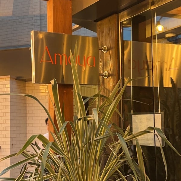 Foto tirada no(a) Amaya Restaurant por ᖴ Λ ᖾ Λ ᗪ . em 7/18/2023