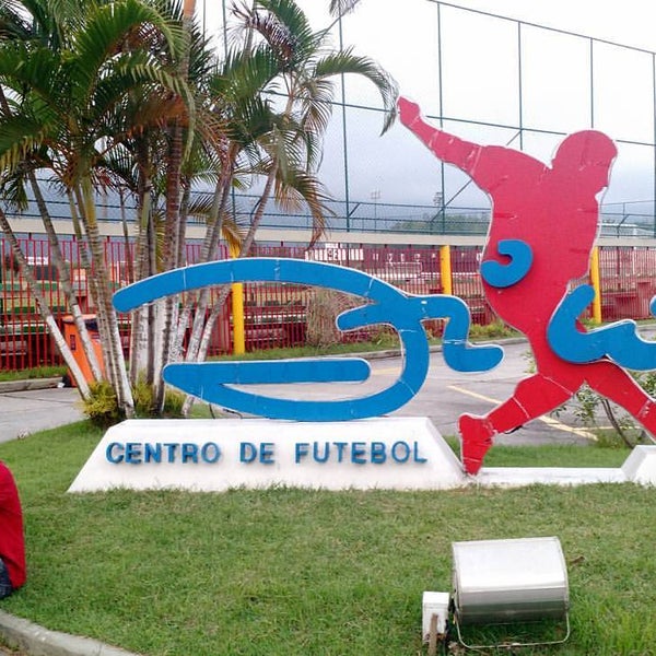 Fotos em Centro de Futebol Zico (CFZ) Campo de Futebol em Rio de Janeiro
