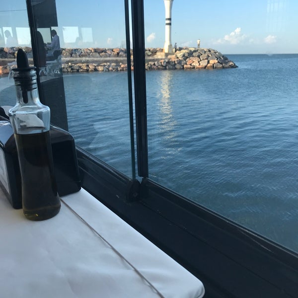 Photo taken at Gemi Restaurant by Hsyn on 9/28/2022
