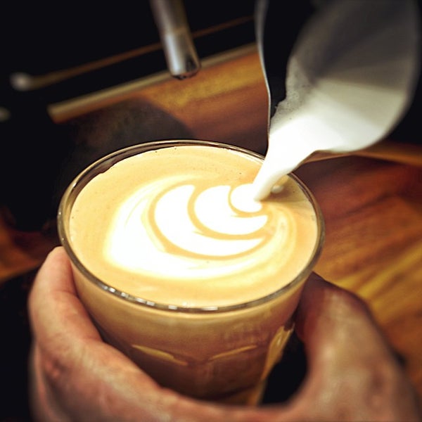 Foto tomada en Madal Cafe - Espresso &amp; Brew Bar  por Madal Cafe - Espresso &amp; Brew Bar el 8/1/2015