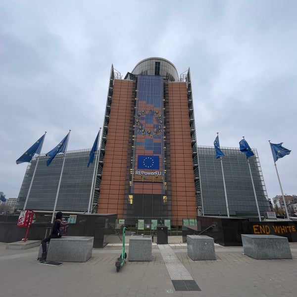 Foto tirada no(a) European Commission - Berlaymont por みんちゃん em 12/3/2022