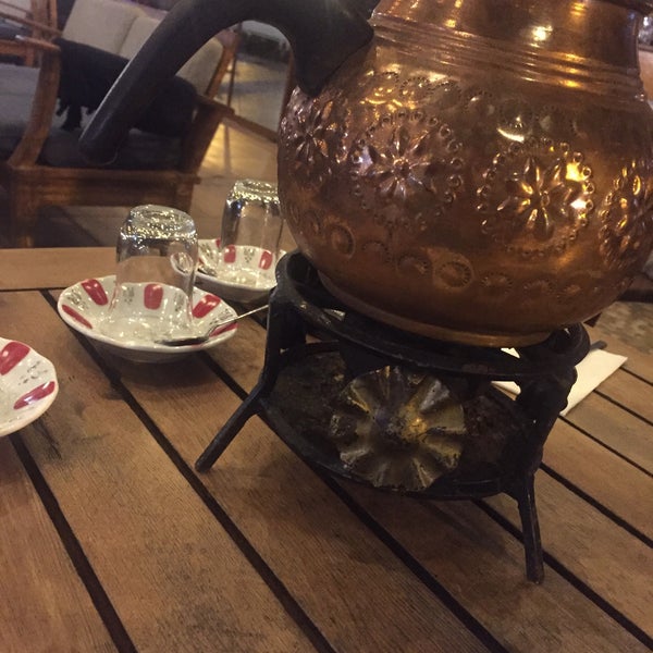 Foto tomada en Nevîzade Cafe &amp; Restaurant  por HAYATİ Ü. el 1/26/2023