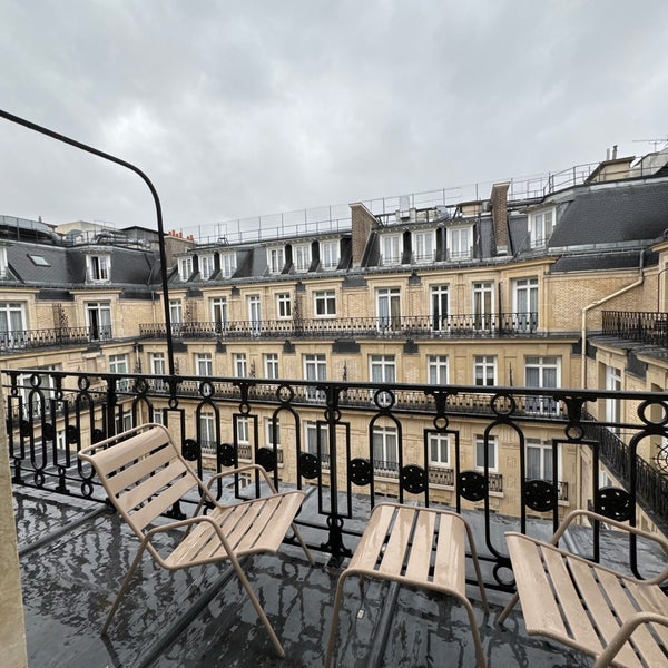 รูปภาพถ่ายที่ Fraser Suites Le Claridge Champs-Élysées โดย Samer .. เมื่อ 4/15/2024