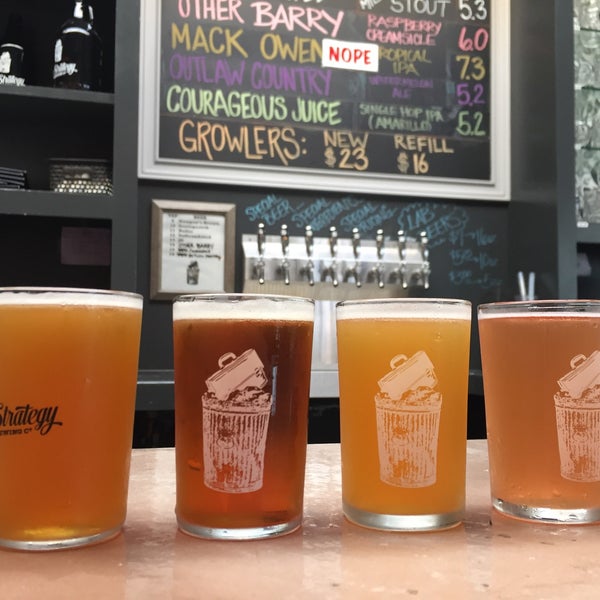 Photo taken at Exit Strategy Brewing Company by Jay H. on 8/25/2018