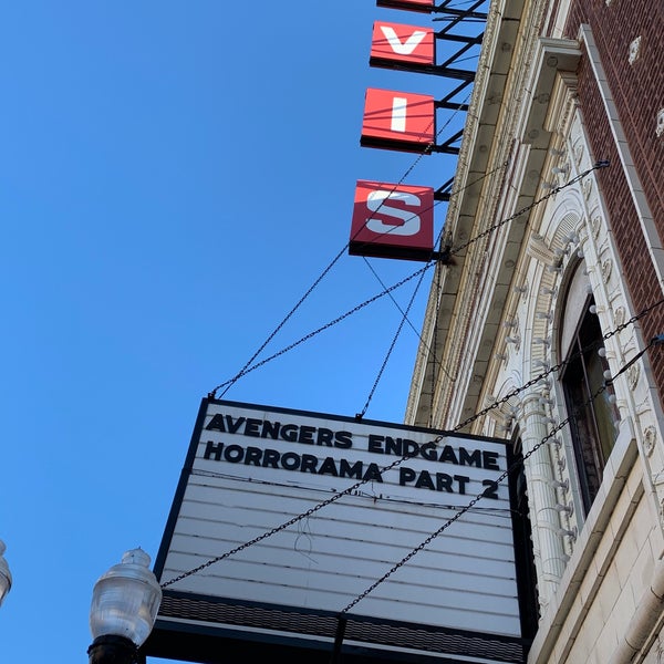 4/26/2019にJay H.がDavis Theaterで撮った写真