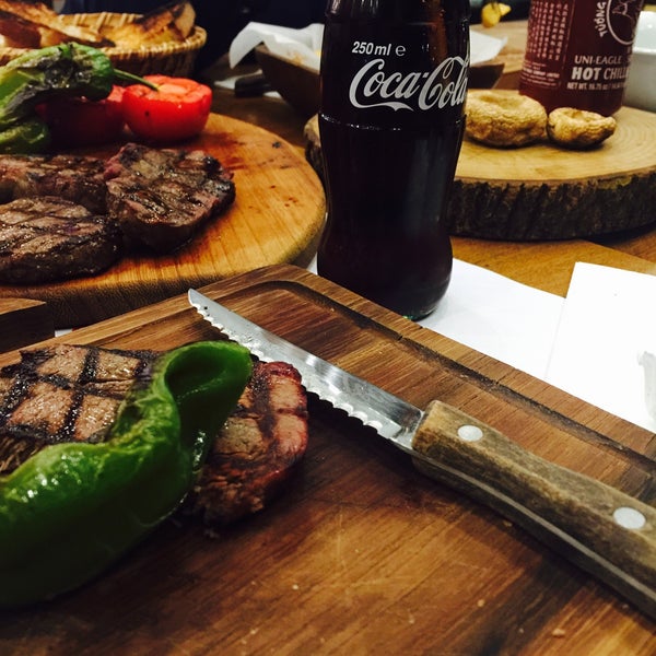 Foto tomada en Şehir Kasabı &amp; Steak House  por Armia B. el 5/13/2017