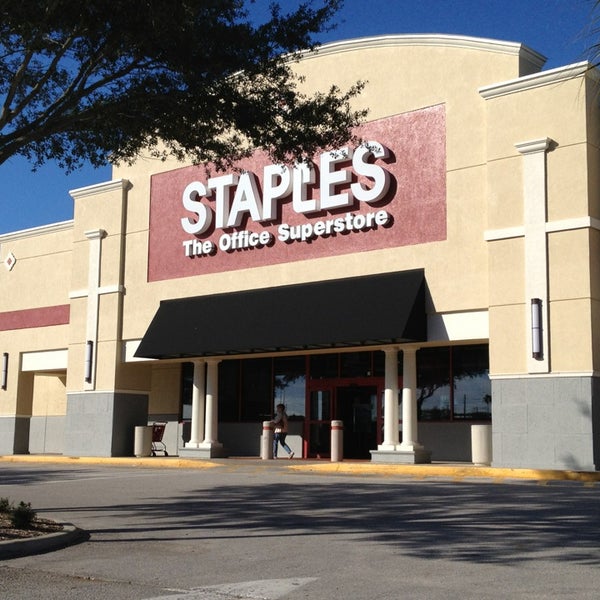Staples Office Supply Store in Tarpon Springs