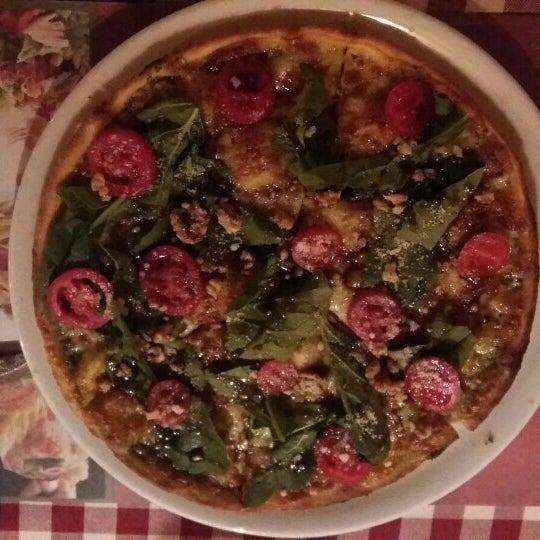 Снимок сделан в Fratelli Duri Pizzeria, Pera пользователем Mustafa Y. 8/29/2015