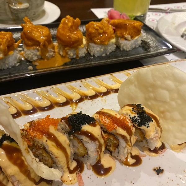 Foto diambil di Fushi Sushi oleh I pada 2/24/2023