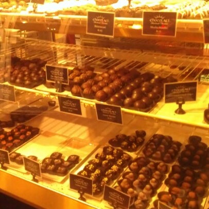 Photo taken at Chocolati Greenwood by Kerina on 11/26/2012