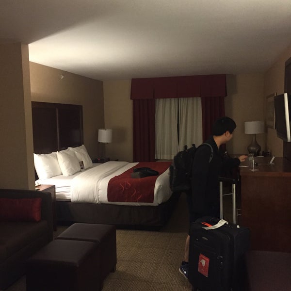 Photos At Comfort Suites Anchorage International Airport Spenard