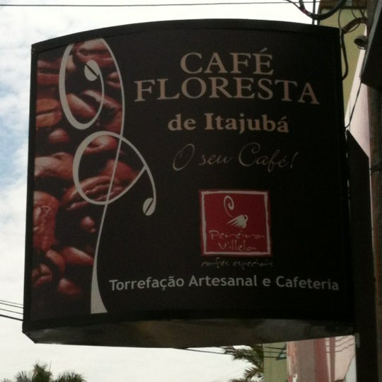 Foto tirada no(a) Café Floresta de Itajubá por Tato N. em 10/24/2012