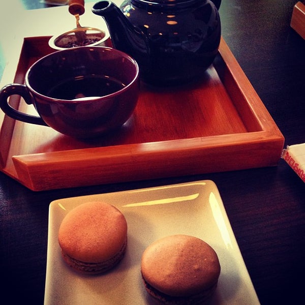 6/11/2013 tarihinde Pascal D.ziyaretçi tarafından Salon de thé CHAI tea lounge'de çekilen fotoğraf
