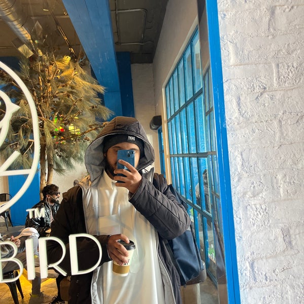 Foto tirada no(a) Early Bird Cafe - ايرلي بيرد por Faihan em 12/28/2022