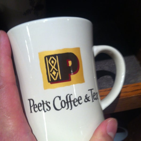 Foto tirada no(a) Peet&#39;s Coffee &amp; Tea por Larry Chiang C. em 11/30/2014