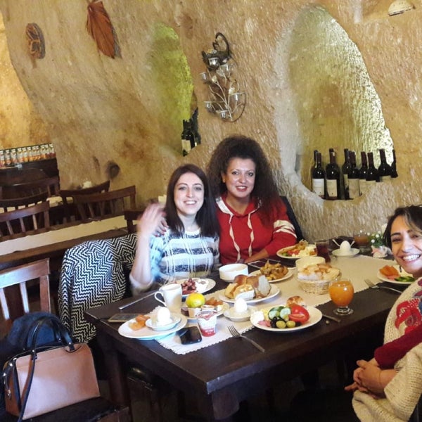 10/27/2018 tarihinde TC Zerrin O.ziyaretçi tarafından Lagarto Restaurant'de çekilen fotoğraf