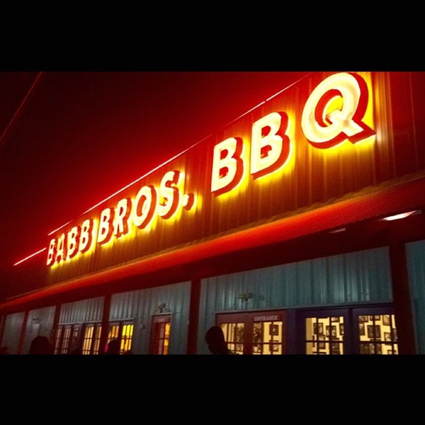 รูปภาพถ่ายที่ Babb Brothers BBQ &amp; Blues โดย Eloise L. เมื่อ 9/27/2014