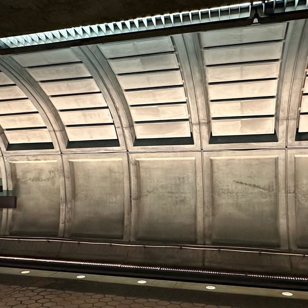 Photos at Fort Totten Metro Station Fort Totten 50 tips