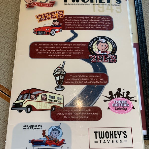 รูปภาพถ่ายที่ Twohey&#39;s Restaurant โดย Billy C. เมื่อ 11/18/2018