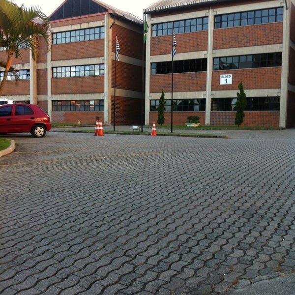 Photo taken at Universidade do Vale do Paraíba (UNIVAP) by Leonardo J. on 2/21/2013