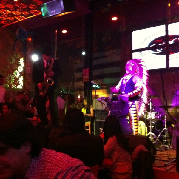 Photo taken at La Classica Cantina &amp; Grill by Homero G. on 12/29/2012