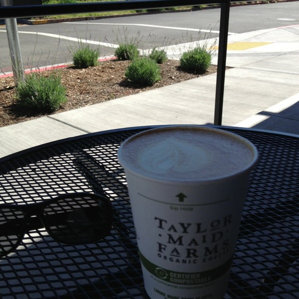 7/31/2013にStaceyがTaylor Maid Farms Organic Coffeeで撮った写真