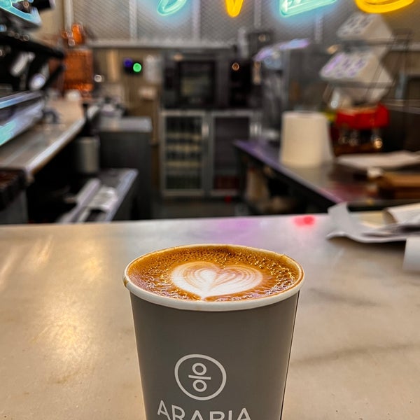 4/24/2023 tarihinde SaRa ⭐️ziyaretçi tarafından Arabia Coffee'de çekilen fotoğraf