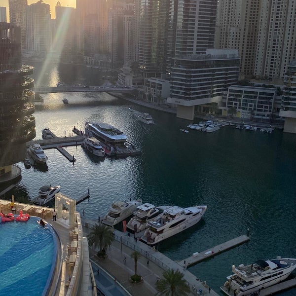 Das Foto wurde bei Address Dubai Marina von abdulaziz 🐎 am 12/17/2023 aufgenommen