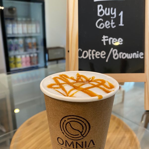 1/25/2021 tarihinde Omnia Coffeeziyaretçi tarafından Omnia Coffee'de çekilen fotoğraf