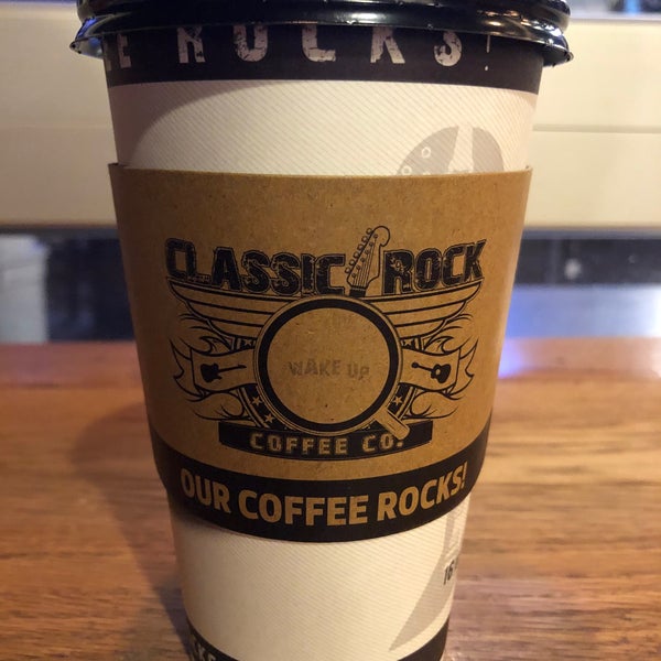 Das Foto wurde bei Classic Rock Coffee Co. von Kalen B. am 2/13/2021 aufgenommen