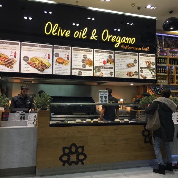 Photo prise au Olive Oil &amp; Oregano par Themos P. le11/3/2015