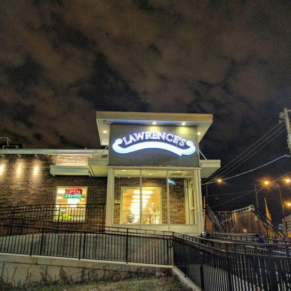 Photo taken at Lawrence&#39;s Fish &amp; Shrimp by N N. on 4/10/2017